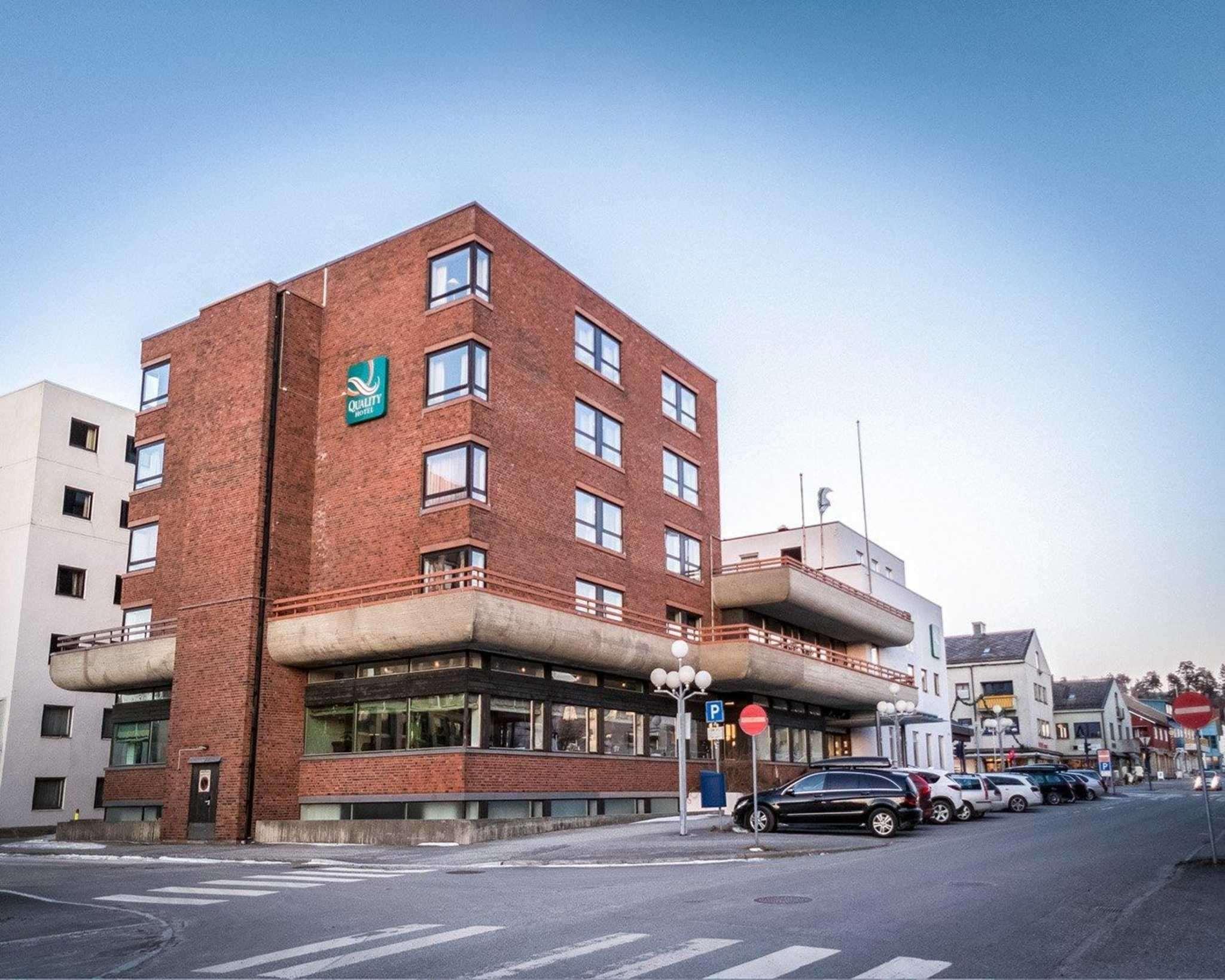 Quality Grand Hotell 4*